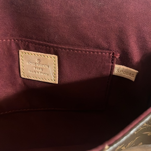 Louis Vuitton Purse - Picture 3 of 6